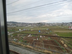 トンネルを抜けるとそこは・・・。