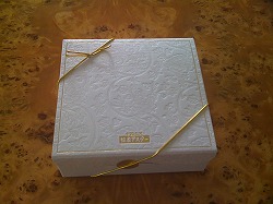 明美さんから銘菓のお菓子を頂きました！！