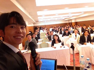 道端やす代さんの人生繁盛会x'masパーティーの様子
