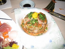 当日参加しなかったのにも関わらず、りえりえさんからこんな素敵な差し入れが・・・マグロのあぶり出しでメニューにないものです。いや～おいしかった！